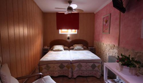 Twin Room with Shared Bathroom