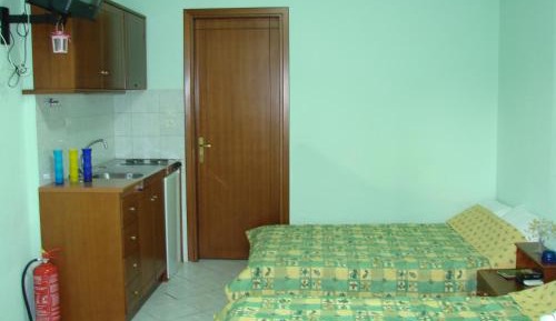 Studio (2 Adults)