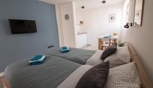 Double or Twin Room with Bathroom