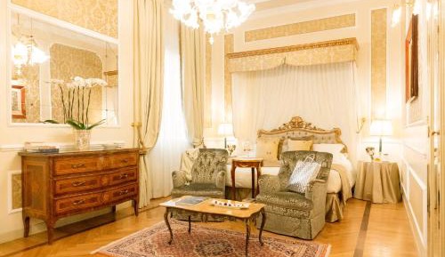 Grand Deluxe Room