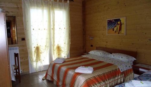 Standard Triple Room with Sea View