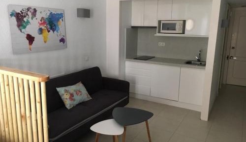 Studio Apartment with Sea View