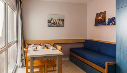 One-Bedroom Apartment with Terrace (4 People)
