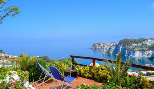 Studio Apartment with Sea View