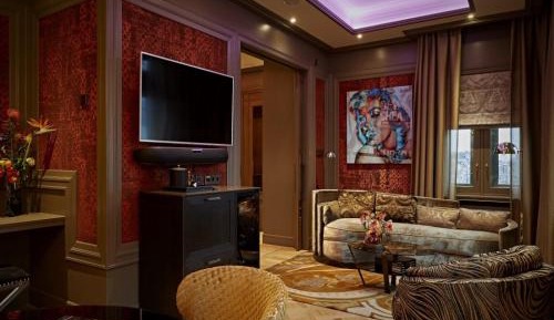 One Bedroom Suite 