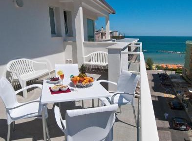 Superior Triple Room with Sea View