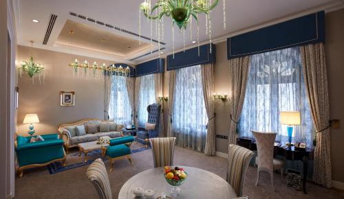 Kovalam Palace Suite