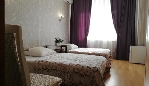 Large Double or Twin Room