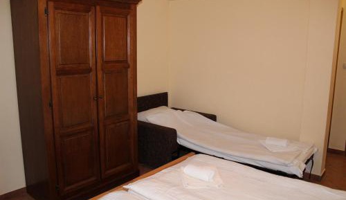 Basic Triple Room