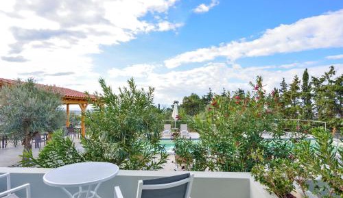 Triple Room with Pool View
