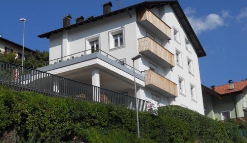 Large Two-Bedroom Apartment with Terrace