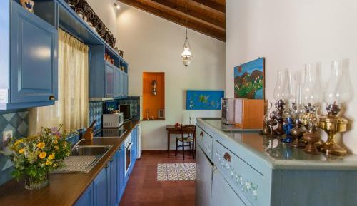 One-Bedroom Apartment I