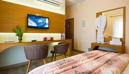 Deluxe Triple Room