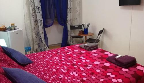 Double or Twin Room with Shared Bathroom