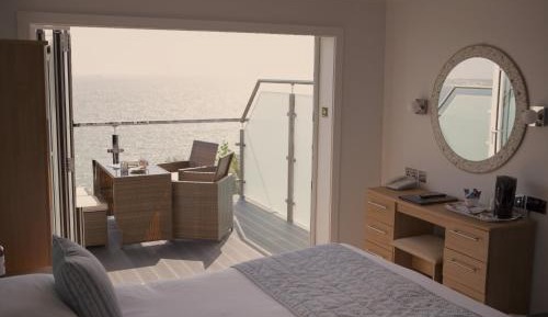 Family Room with Sea View (2 Adults + 2 Children)