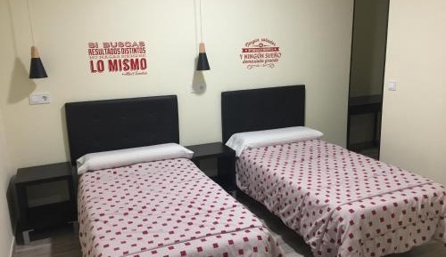 Twin Room with Private Bathroom