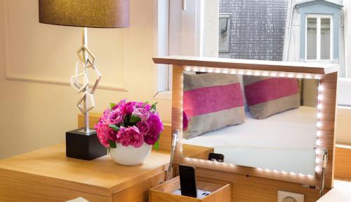 Two Connecting Double Rooms