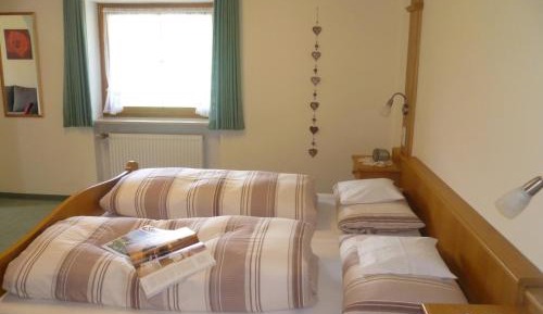 Suite (3 Adults)