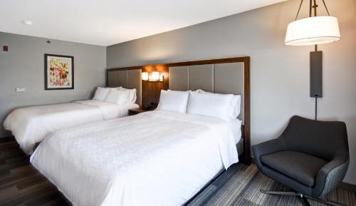 Queen Room - Mobility Access/Hearing Accessible