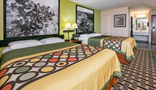 Queen Room with Two Queen Beds - Non-Smoking