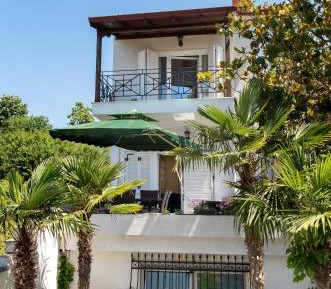 Villa - Beach Front