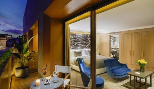 Deluxe Double Room with Terrace