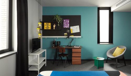 Standard Queen Room