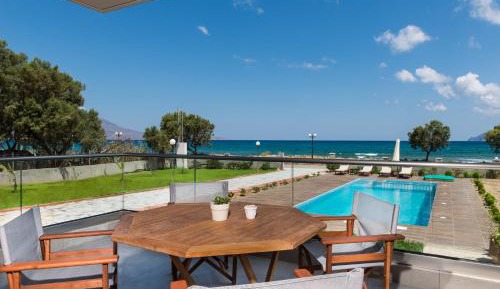 Two bedroom apartment with Sea view