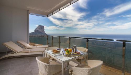 Suite with Sea View (4 Adults)