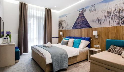 Standard Queen Room