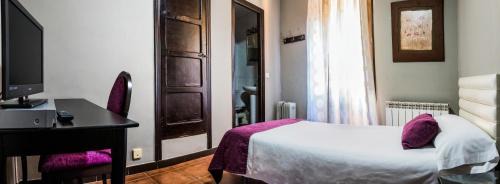Standard Single Room with Shower