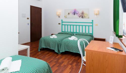 Triple Room with Private Bathroom