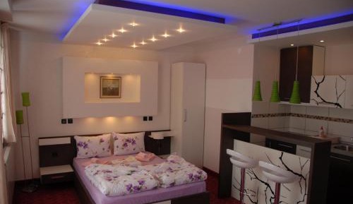 Luxury Studio