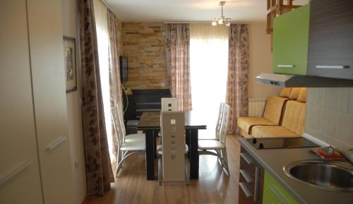 Comfort Duplex Apartment with Terrace