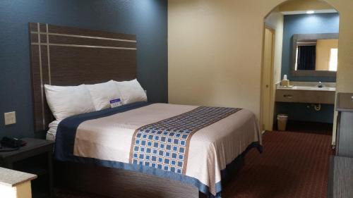 King Room - Non-Smoking
