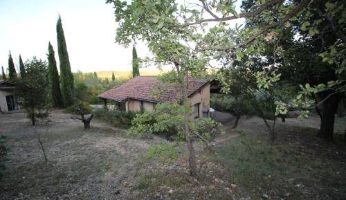 Independant Two-Bedroom Holiday Home (6 People)