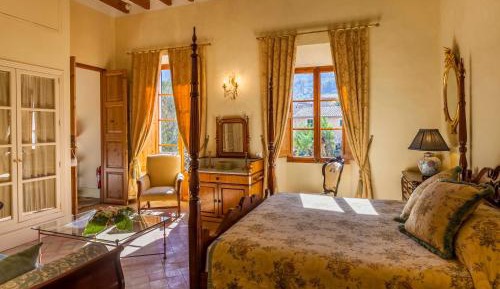 Junior Suite with Mountain View