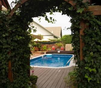 Poolside Suite