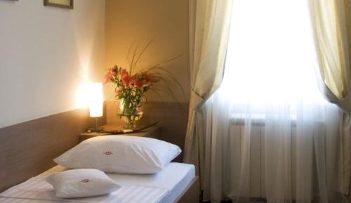 Single Room with Free Parking