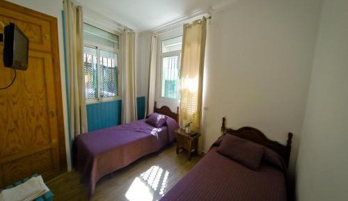 Budget Double or Twin Room with Private Bathroom