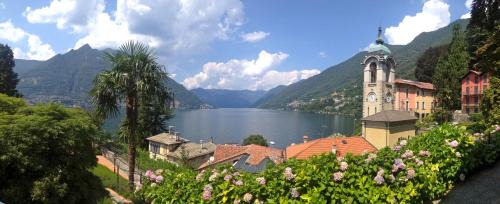 Apartment with Lake View