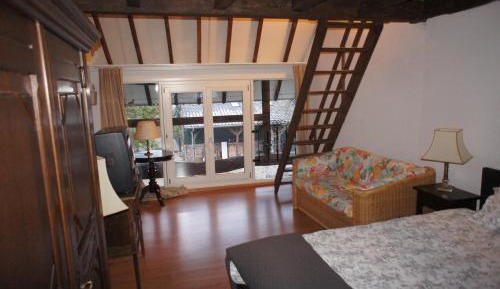 Family Room with Garden View