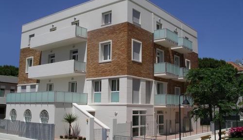 One-Bedroom Apartment - Annex