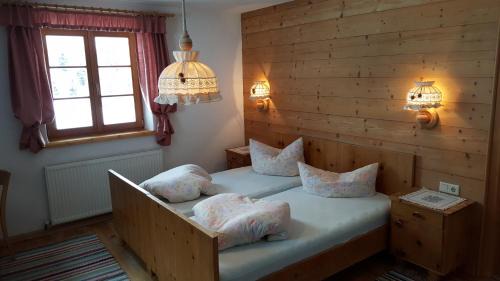 Three-Bedroom Apartment "Wiesenblick"
