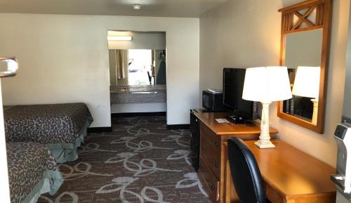 Queen Room with Two Queen Beds - Non-Smoking