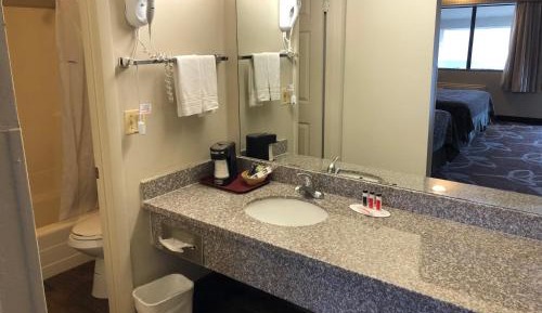King Room - Non-Smoking