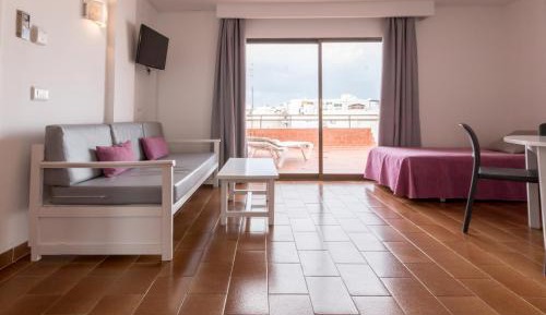Apartment (4 Adults) with Terrace