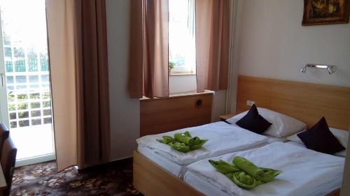 Double or Twin Room with Terrace