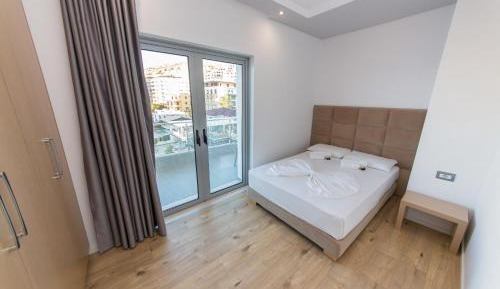 Double Room with Balcony and Side Sea View