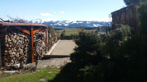 Studio Apartment with Mountain View